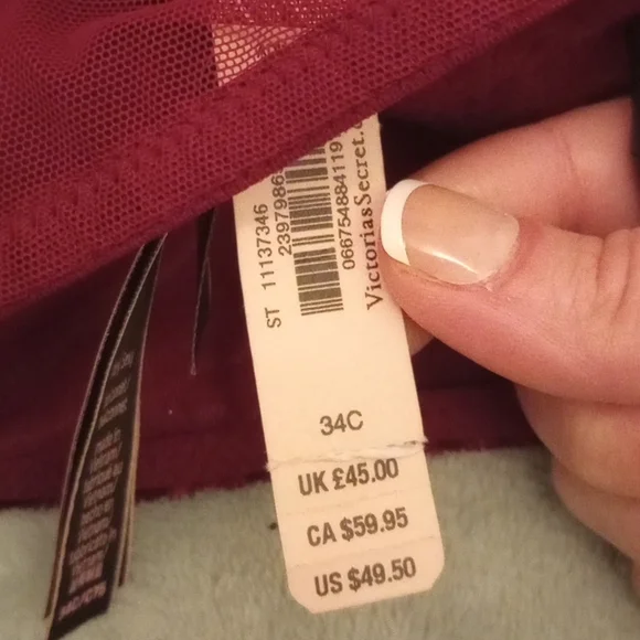 NWT VS Bra - Picture 3 of 4